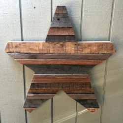 Wooden furniture: Star pallet art