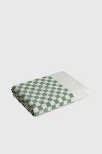 Clothing: Roman Pool Towel - Sage / Chalk