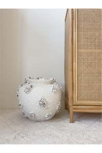 Furniture: Round Barnacle Pot