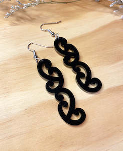 Mako Design: Tupuranga Earrings