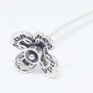 'Pippy' Stg silver flower stem