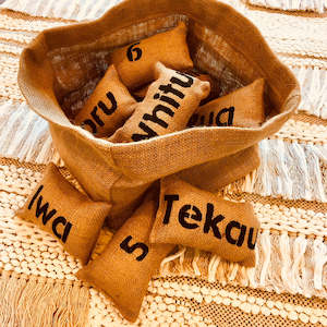 Te Reo: Counting Kete