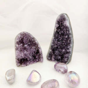 Amethyst Standing Cluster w. Polished Edge (assorted. approx 6.1-8.9x5.2-5.4cm)