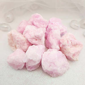 Pink Aragonite Rough Rock (assorted. approx. 3.8-5.8x3.2-4.9cm)