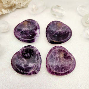 Crystals Fossils: Lepidolite Heart Worry Stone (assorted. approx. 4x4cm)