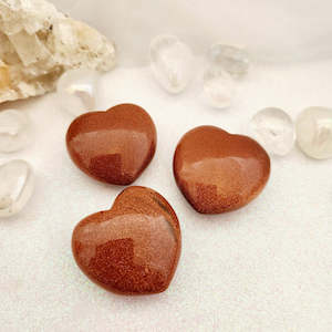 Gold Sandstone aka Goldstone Heart (assorted. approx. 3.8-4x4cm)