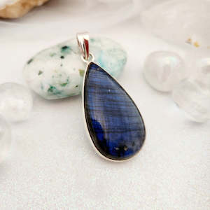 Labradorite Tear Drop Pendant (sterling silver)