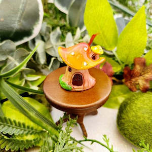 Sunset Fairy Garden House (approx. 3.1x3.3cm)