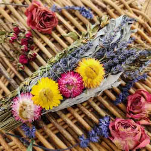 Clear & Uplift White Sage/Lavender/Lemon Verbena Smoke Wand Organically Grown in Aotearoa NZ