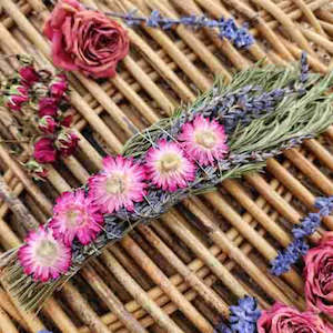 Calm & Uplift Rosemary/Lavender Smoke Wand Organically Grown in Aotearoa NZ