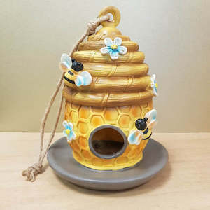 Bird House Polyresin Hanging Bee Hive  ( approx 20.5x16x16cm)