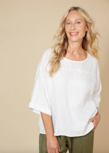 Top: Studio relaxed top one size - salt