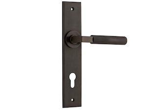 Bankston Brunswick Bronzed Brass Locking Handle On Chamfered Backplate