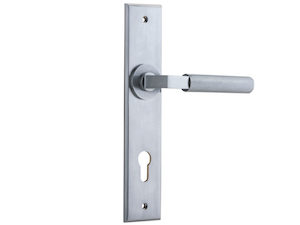 Bankston Brunswick Brushed Chrome Locking Handle On Chamfered Backplate