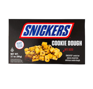 Internet only: Snickers Cookie Dough Theatre Box 3.1 oz / 88g