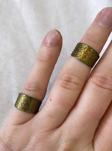 Clover ring