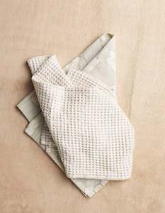 Womenswear: Robert Gordon Tea Towels 2 Pack Hazel