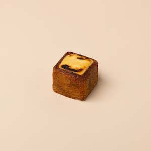 Food wholesaling: Creme Brulé Cube Cake