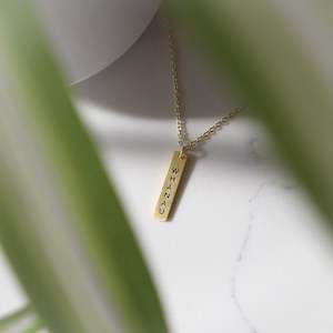 Te Reo: Whānau – Family – Necklace