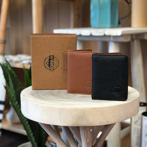 Fathers Day Gifts: The High Street Wallet by Moana Road