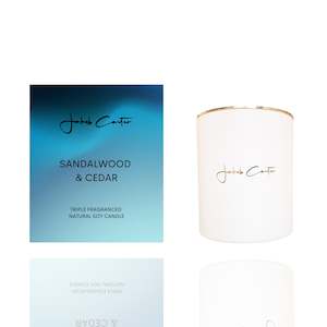 FREE GIFT | Sandalwood & Cedar 300g Soy Candle