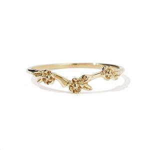 Meadowlark Ceremonial: 9k Yellow Gold Alba Band