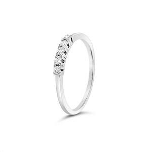 9k White Gold 5 Stone Diamond Anniversary Ring