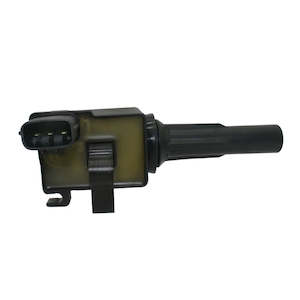 Automotive component: IGNITION COIL FOR MITSUBI-SHI LANCER 1.8 EVO OEM MD325052