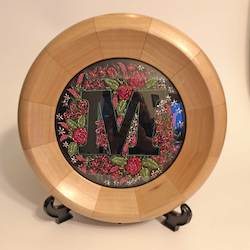 Craft material and supply: Small Round Wooden Frame with glass insert (SML-g)