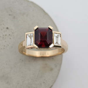 Jewellery manufacturing: Garnet Glow