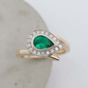 Jewellery manufacturing: Emerald Elegance