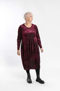 Chelsie Dress Wine Leopard