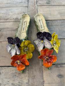 Pansy Ceramic Shoe (Wall hanging Shoe)