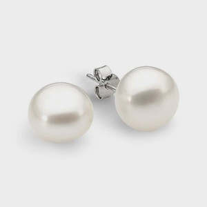 Freshwater Pearl Stud Earrings 6mm