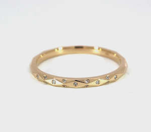 Diamond Harlequin Faceted Band