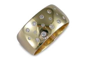 9ct Gold and Diamond Ring