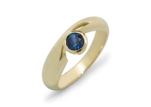 Waves: JW193 Gemstone Ring, Yellow Gold