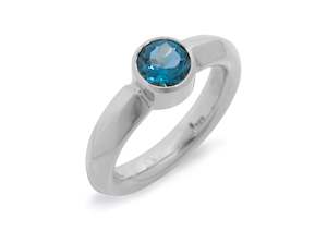 Symmetrisk: JW105 Gemstone Ring, Sterling Silver