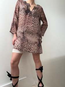 Handprinted Silk Kaftano Corto Leopard