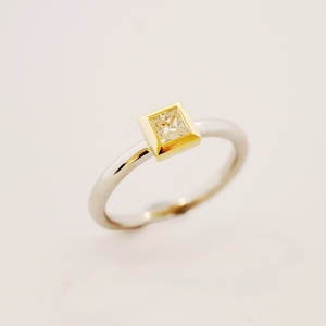 Modern Platinum and Yellow Gold Diamond Ring