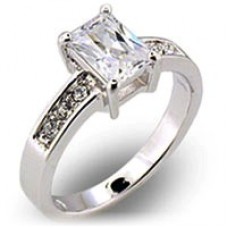 Jewellery: 18k White Gold Princess Cut CZ Accents