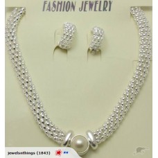 Jewellery: Silver Mesh Necklace Earrings Fancy Magnetic Clasp