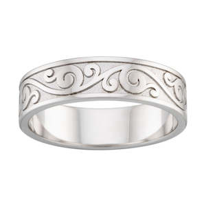 9K White Gold Koru Band Ring