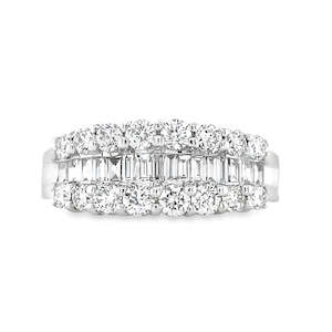 18K White Gold 1.00ct Baguette & Round Diamonds Ring