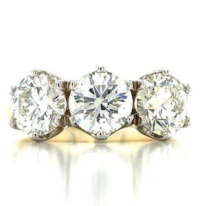 18k B/Tn 3.04ct Diamonds 3st Ring