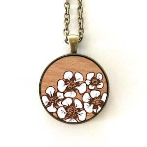 Manuka Flower bunch - Rimu Necklace