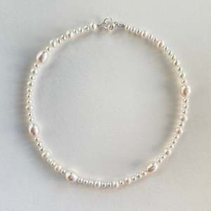 Layla Pearl Necklace