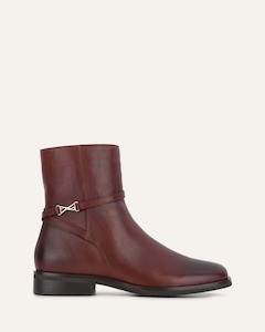 Gilbert Flat Ankle Boots Chestnut Leather