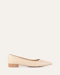 Sale Flats: ANITA DRESS FLAT SAND LEATHER