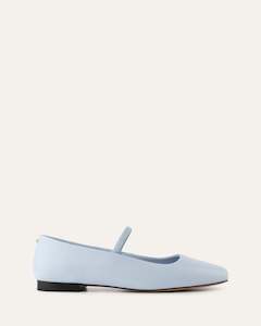 Casual: AVERY CASUAL FLATS MIST BLUE LEATHER